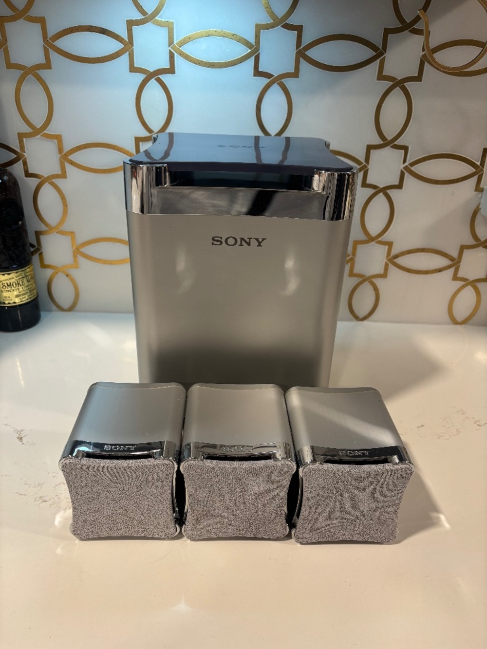 Sony Speaker System Home Surround Sound (3) SS-TS503 & (1) Sub Woofer SS-WS503